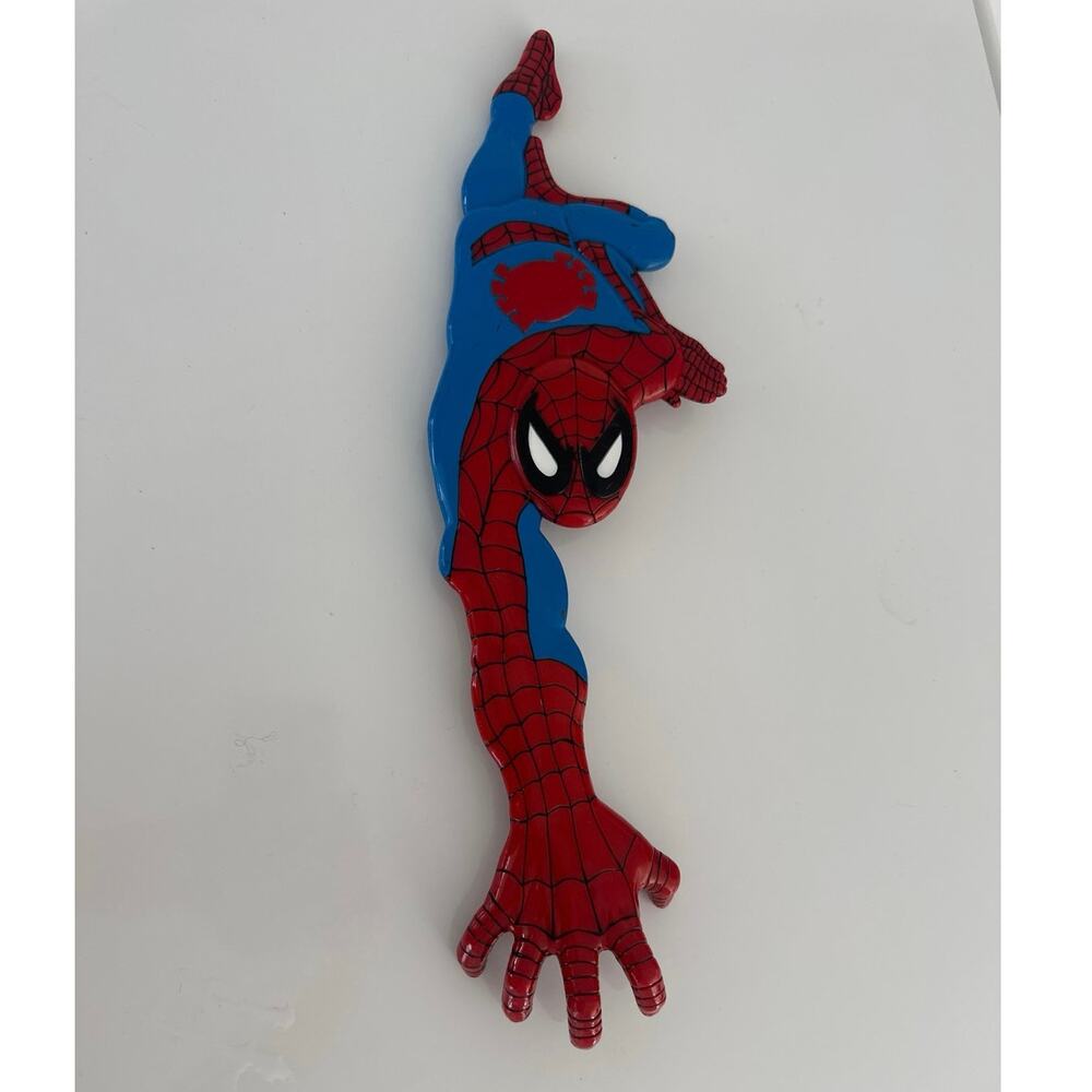 Vintage 1990s Marvel Spiderman Back Scratcher from Universal Studios Halloween